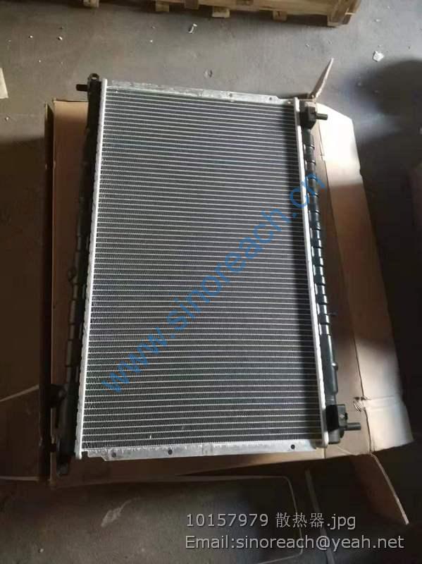 10157979 散热器