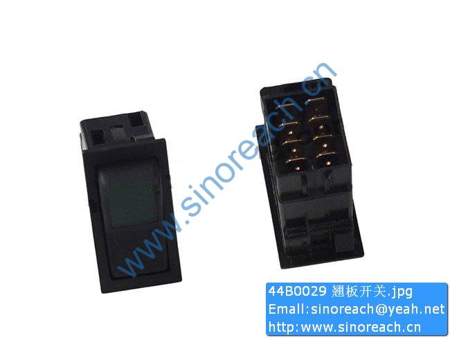 44B0029 翘板开关