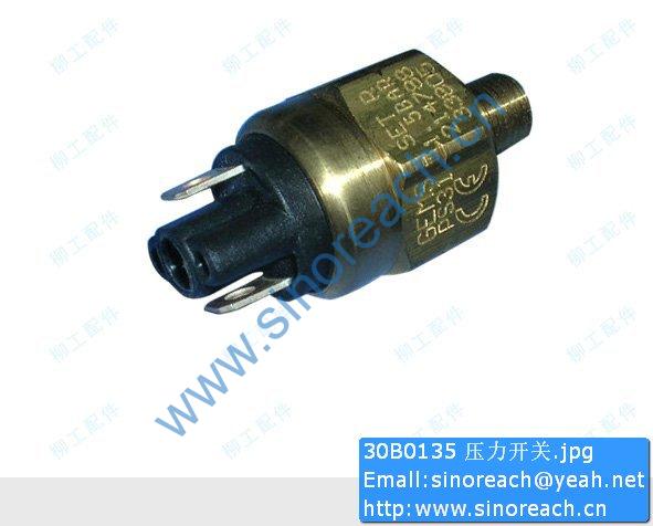 30B0135 压力开关