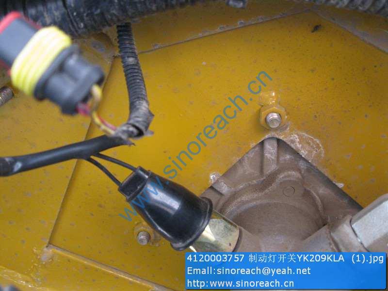 4120003757 制动灯开关YK209KLA (1)