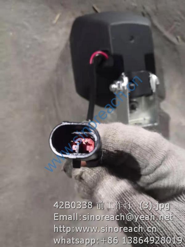 42B0338 前工作灯 (3)