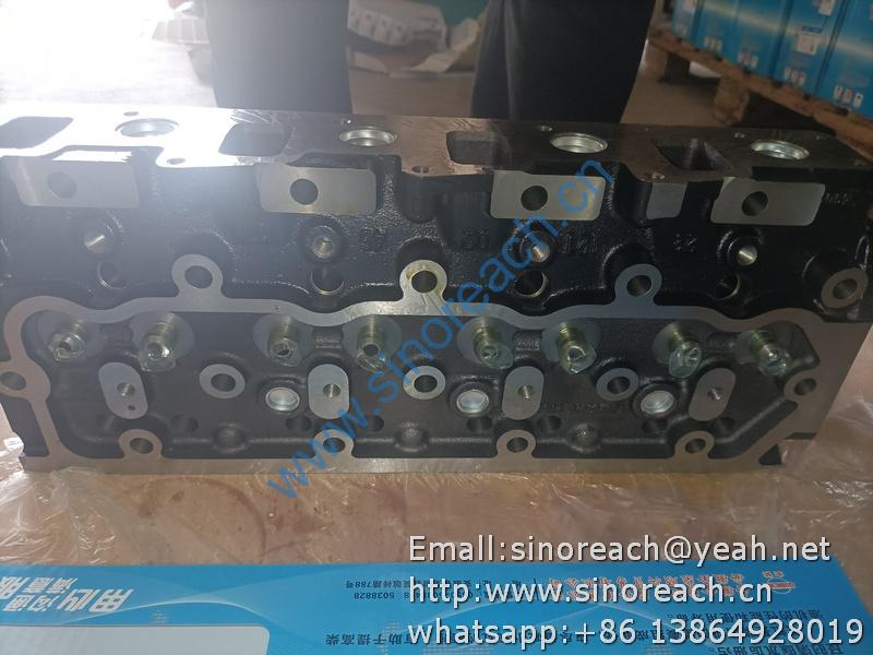 2409000310001 气缸盖 QC490P (1)