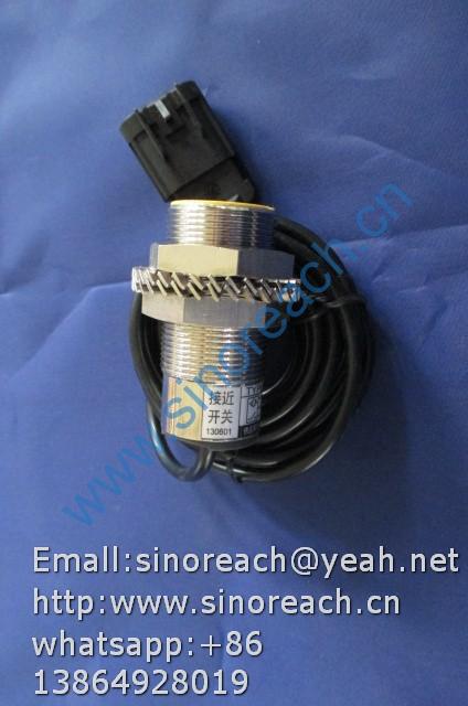 803679046 J7-D10B1_DF233 接近开关 (2)